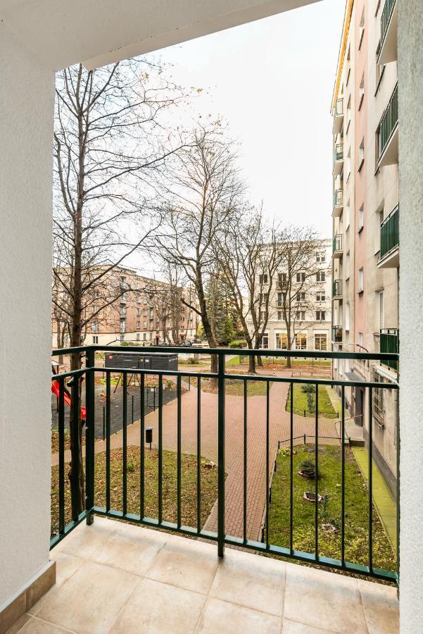 Ochota Sunny Apartment Varsovie Extérieur photo