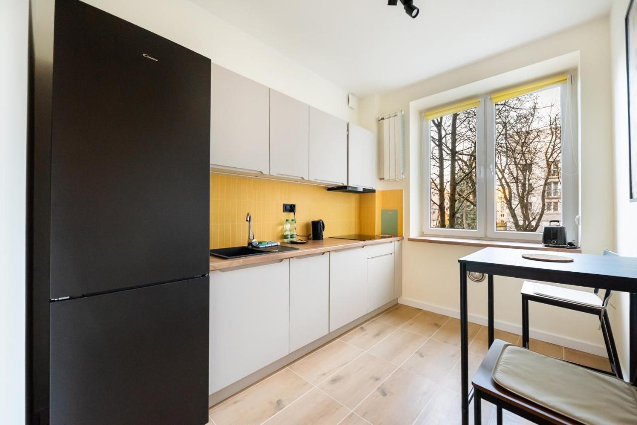 Ochota Sunny Apartment Varsovie Extérieur photo