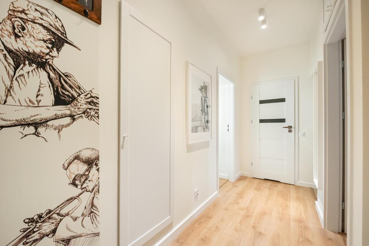 Ochota Sunny Apartment Varsovie Extérieur photo