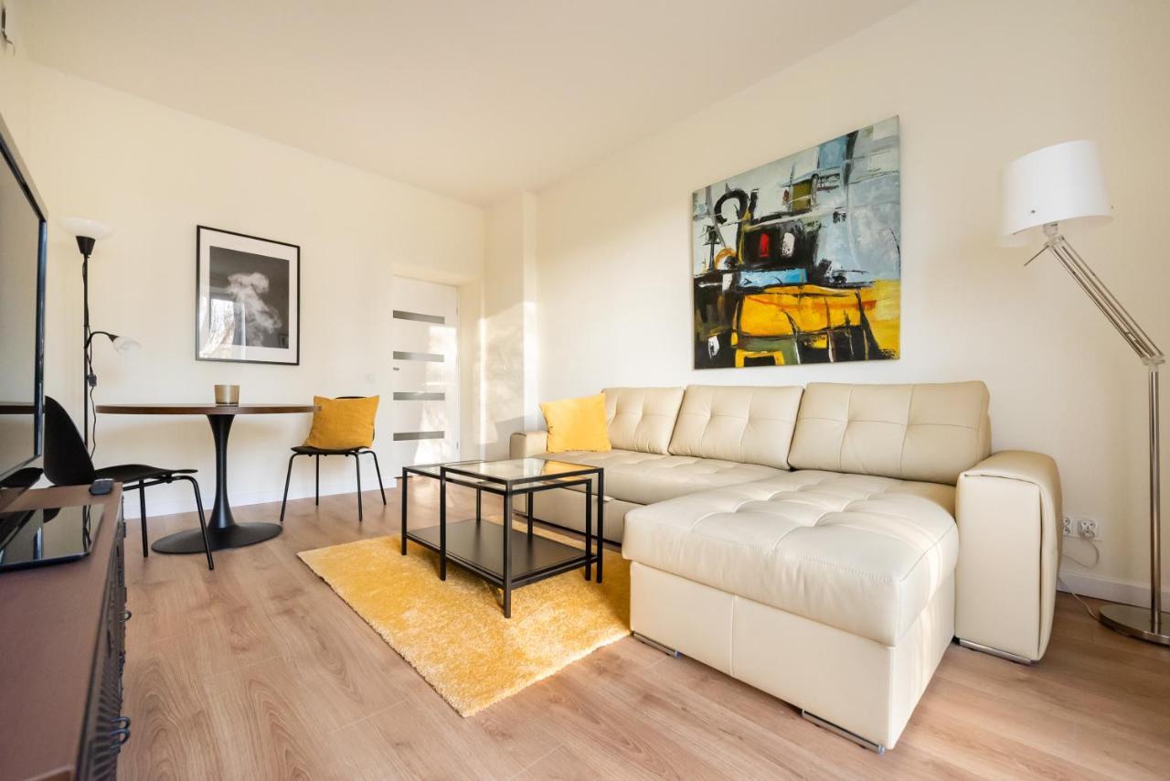 Ochota Sunny Apartment Varsovie Extérieur photo